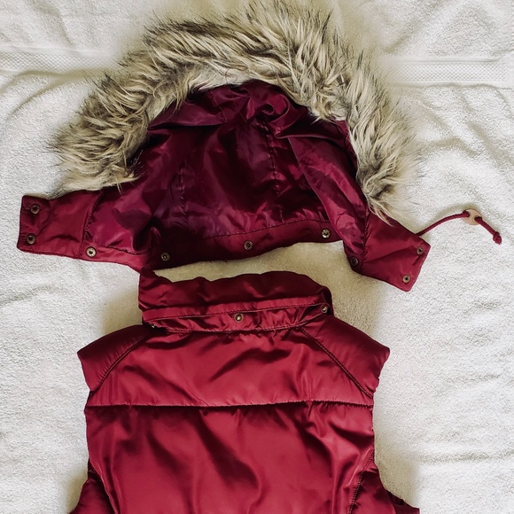 * SOLD* H&M Burgundy Vest - Picture 4 of 6